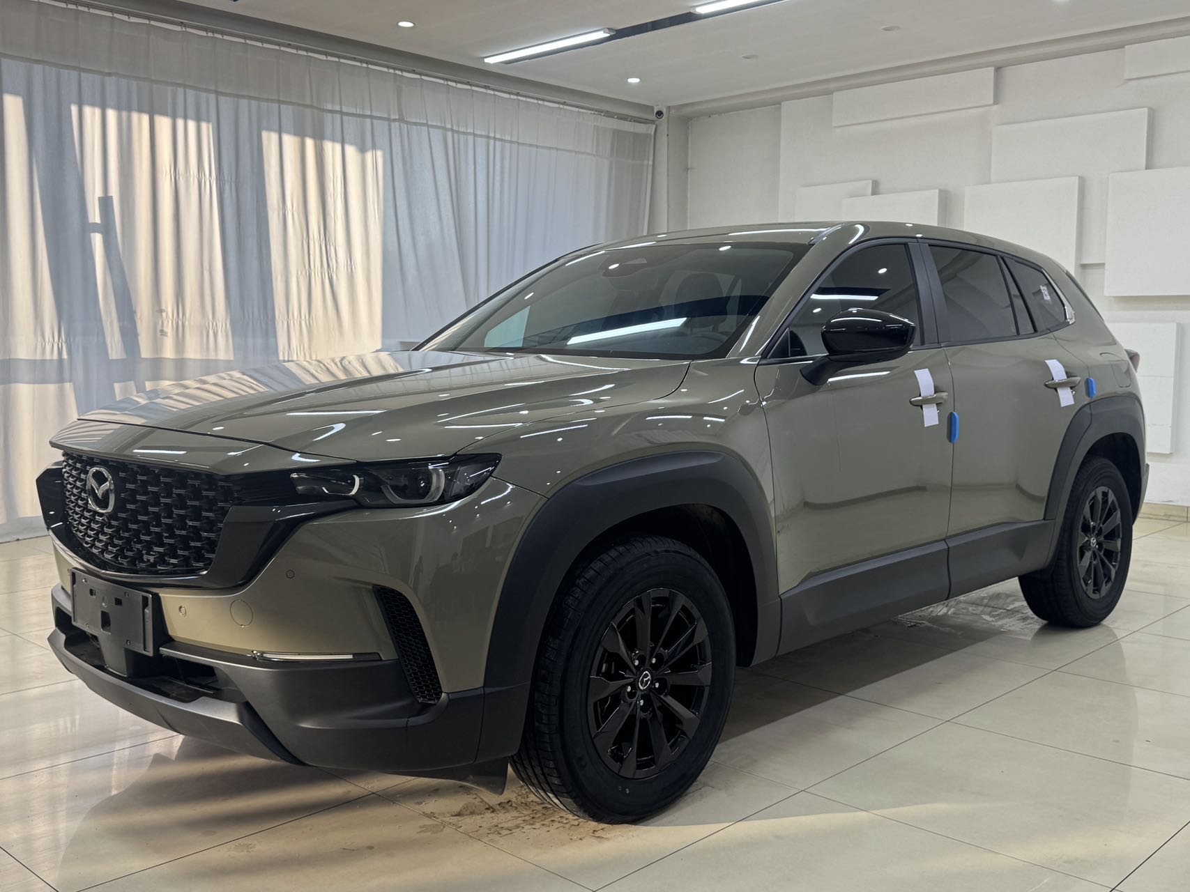 Mazda CX-50 также 2023 2.0L ведущая версия