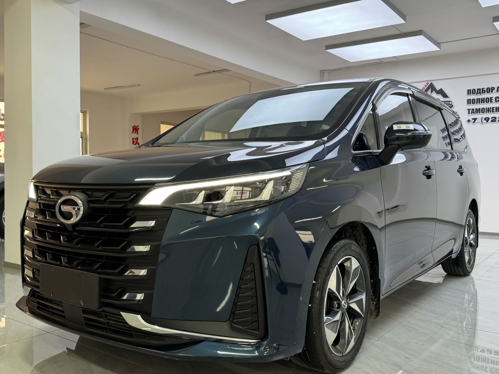 GAC Trumpchi M6 270 Автоматическая роскошная версия (семиместный)