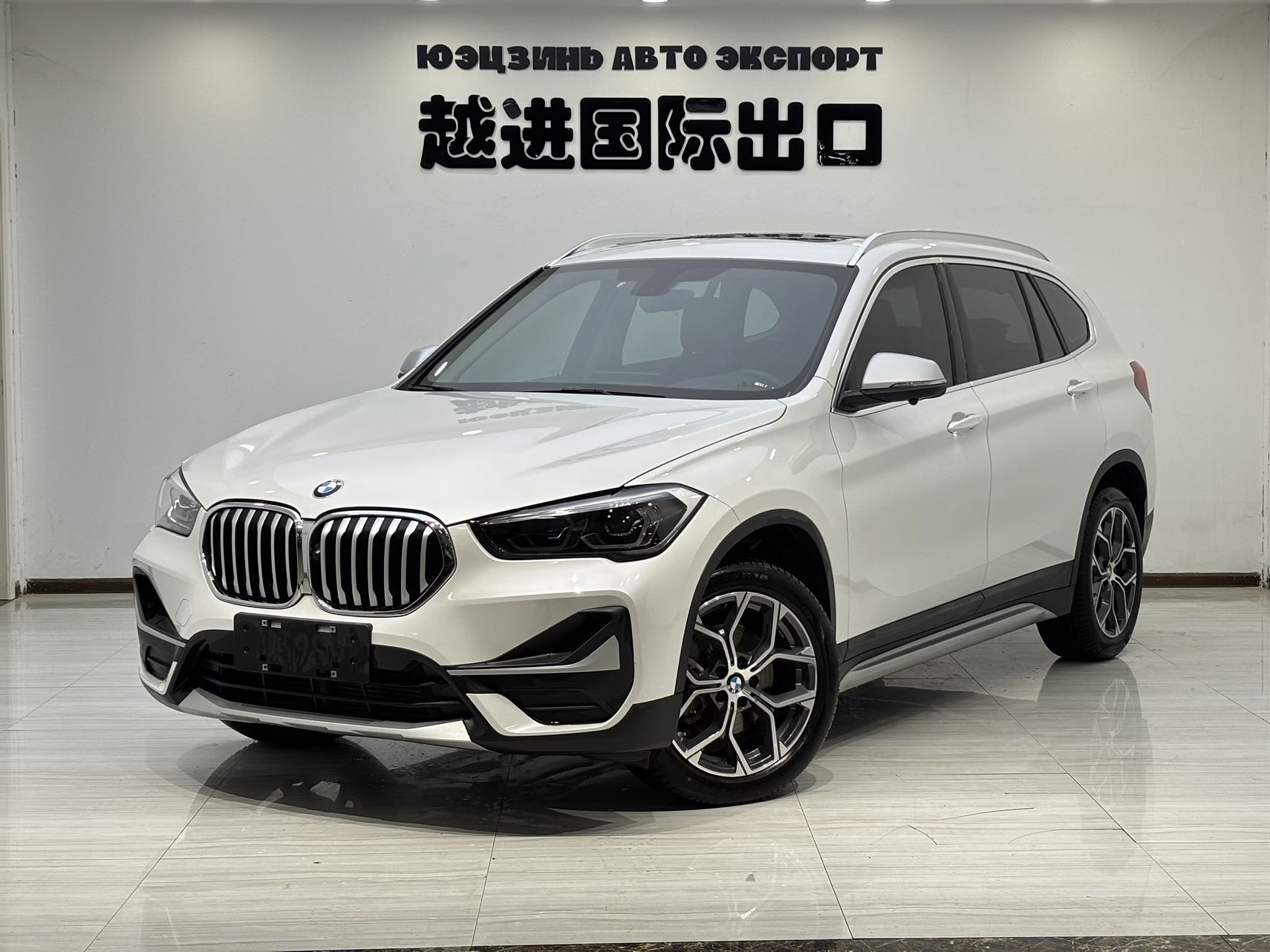 BMW X1 22 модели 20Li Стиль