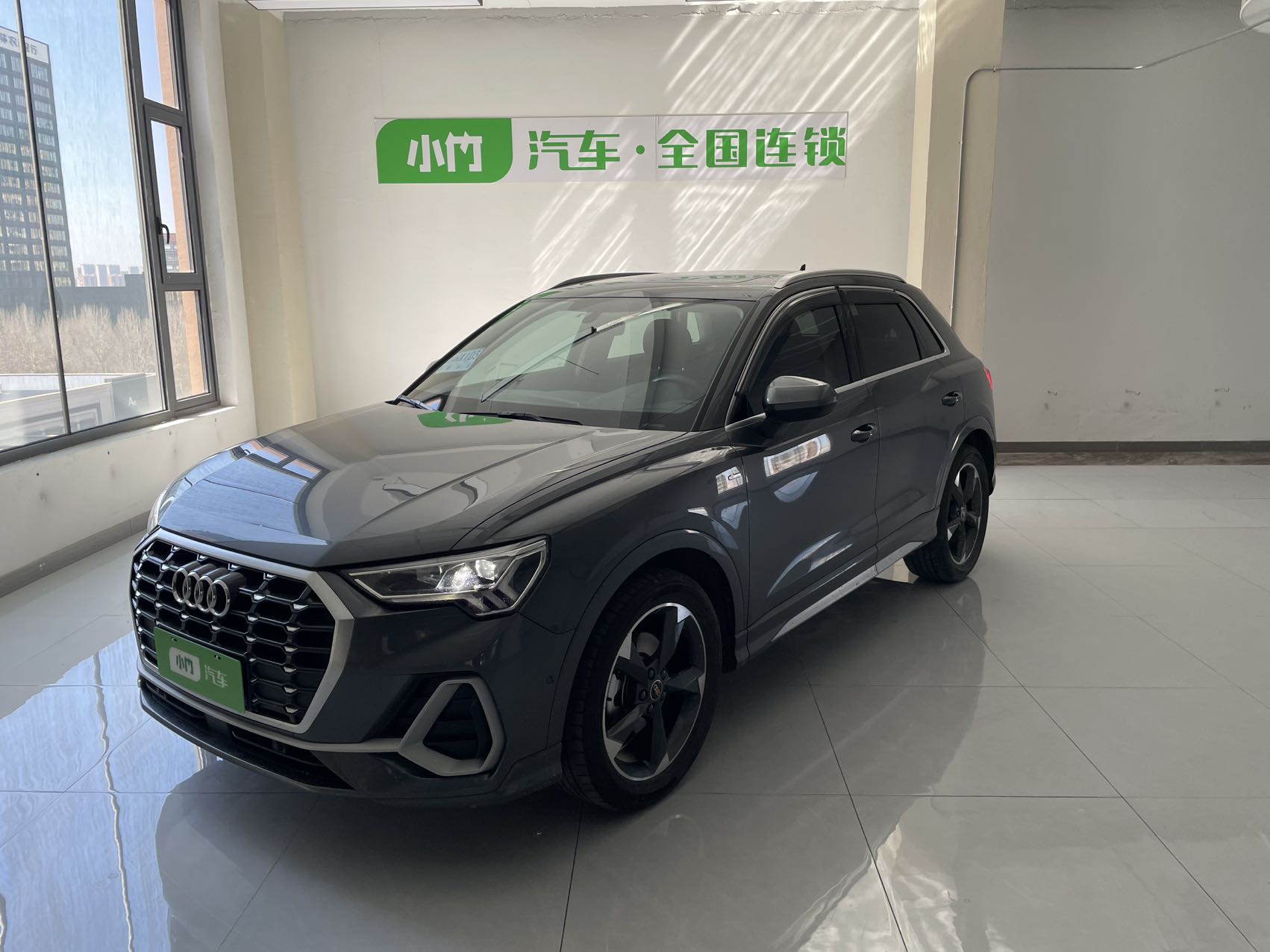 Audi Q3 2022 модель 35 TFSI стильная динамичная версия, стандарт страны VI