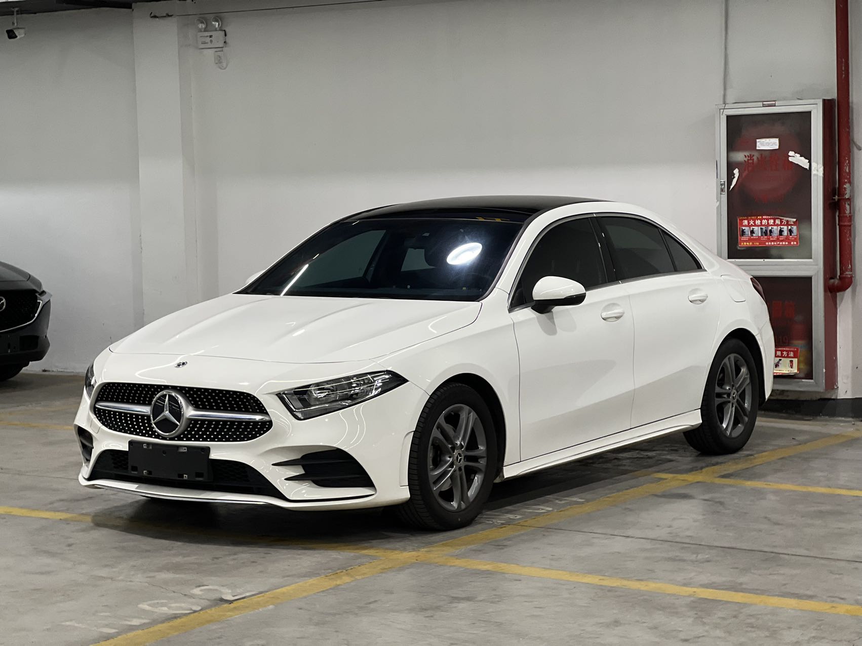 Mercedes-Benz A-Class 2022 модель обновленная A180L спортивный седан