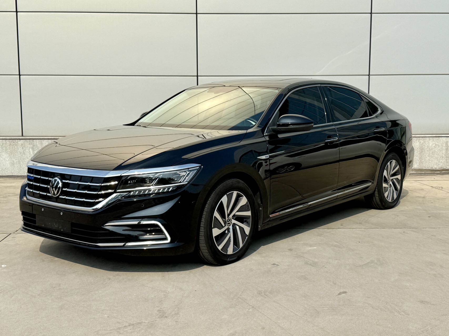 Volkswagen Passat New Energy 430PHEV гибридная люксовая версия, стандарт страны VI