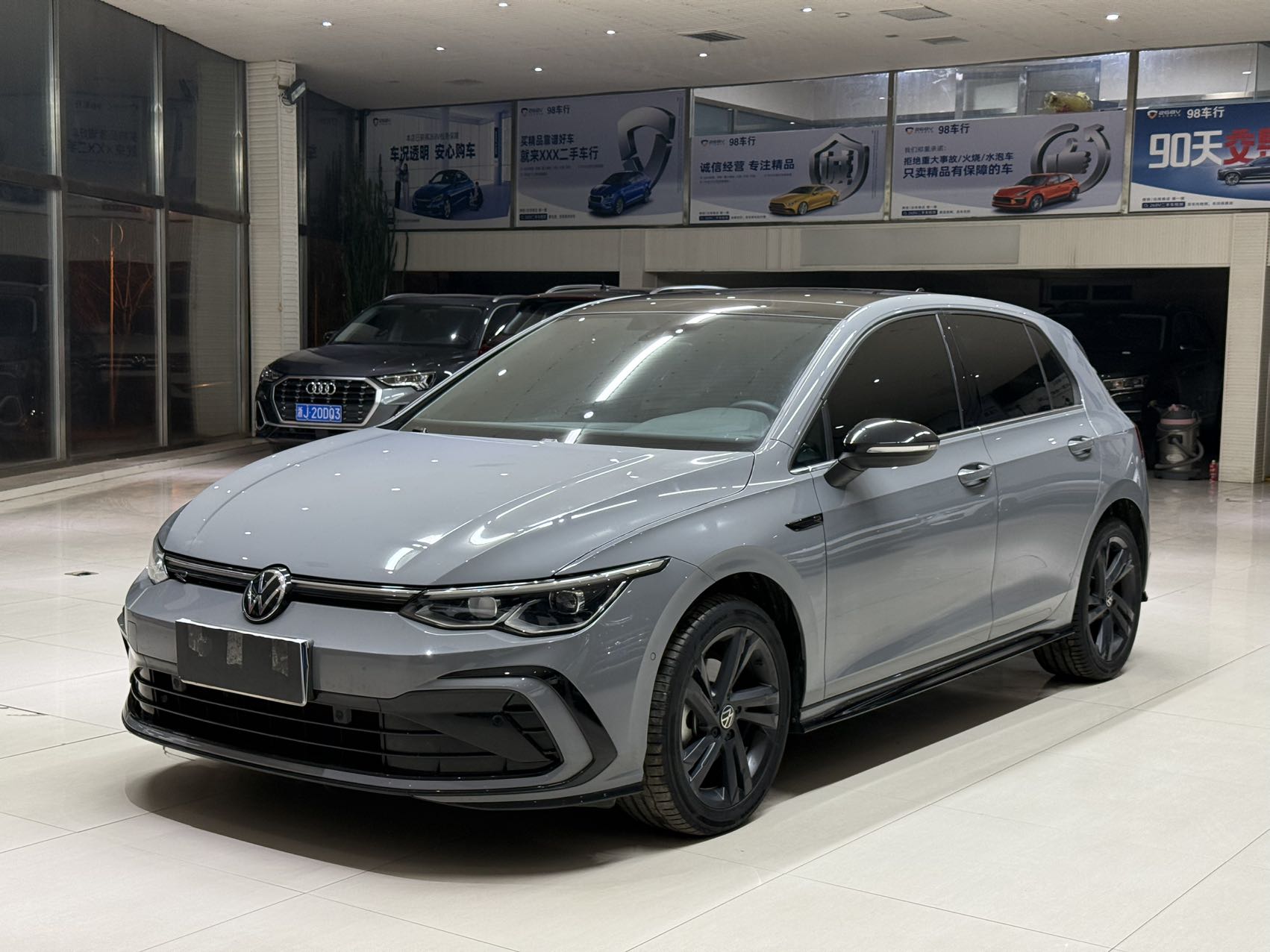 Volkswagen Golf 2021 г., 280TSI DSG R-Line