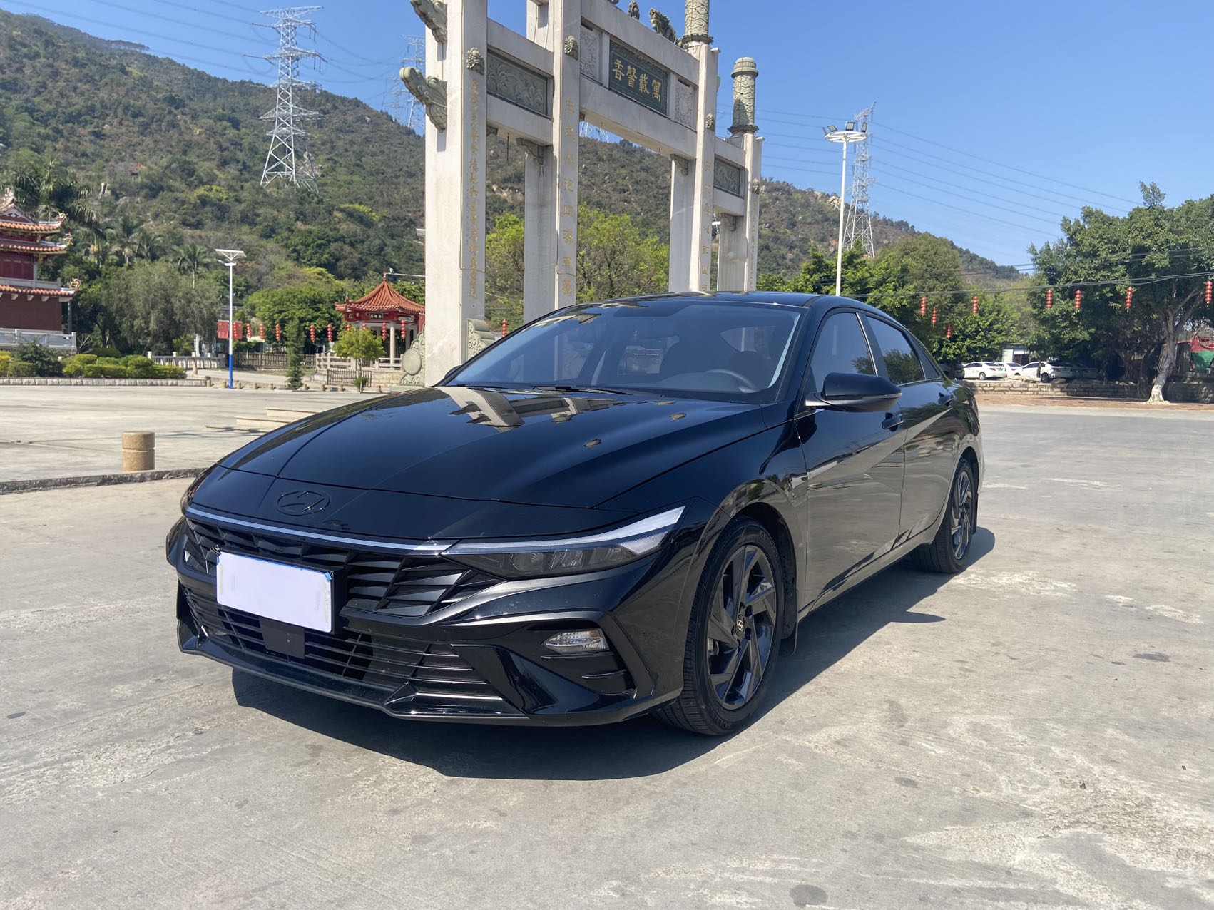 Современный Elantra 2023 1.5L CVT GLX Премиум версия