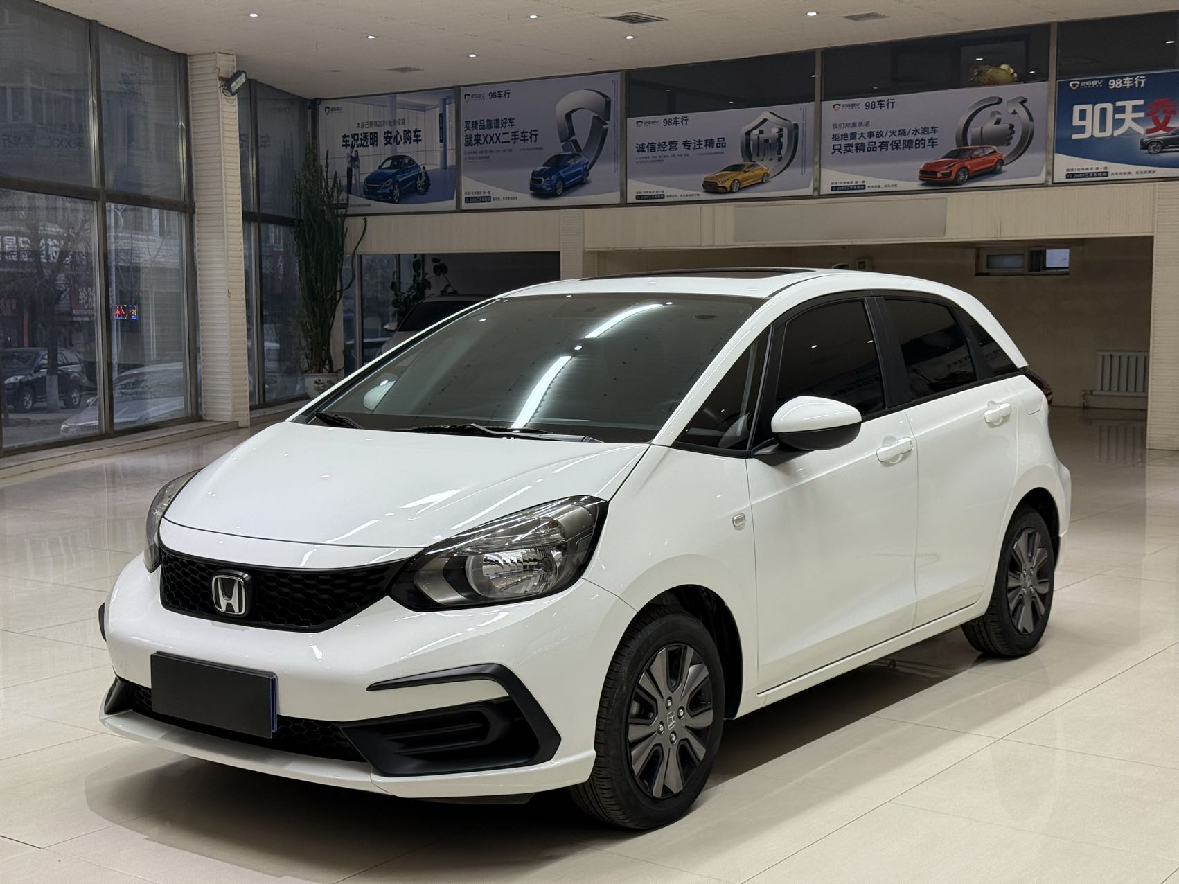 2022 honda flying 1.5 L CVT-отлив с верхним стеклом