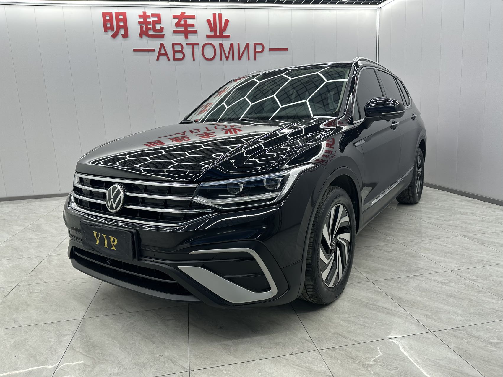 Фольксваген Туаг L 2023, 280TSI, автоматическая коробка передач, передний привод
