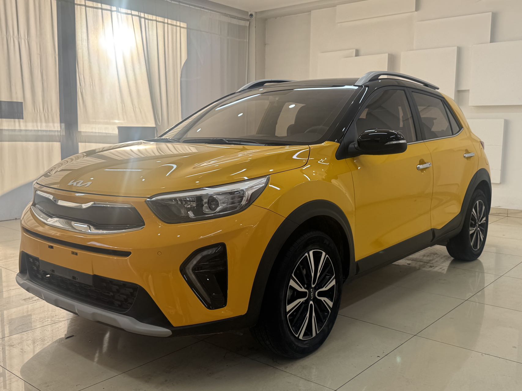 Kia KX Cross 2021 модель 1.4L CVT с люком