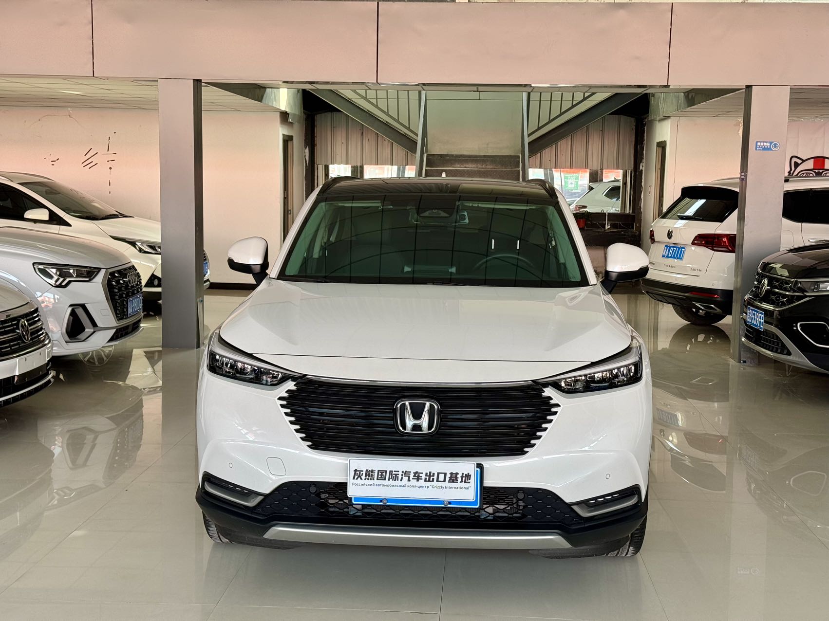  Хонда Везел 2023, 1,5 л, вариатор CVT, комплектация «Люкс»