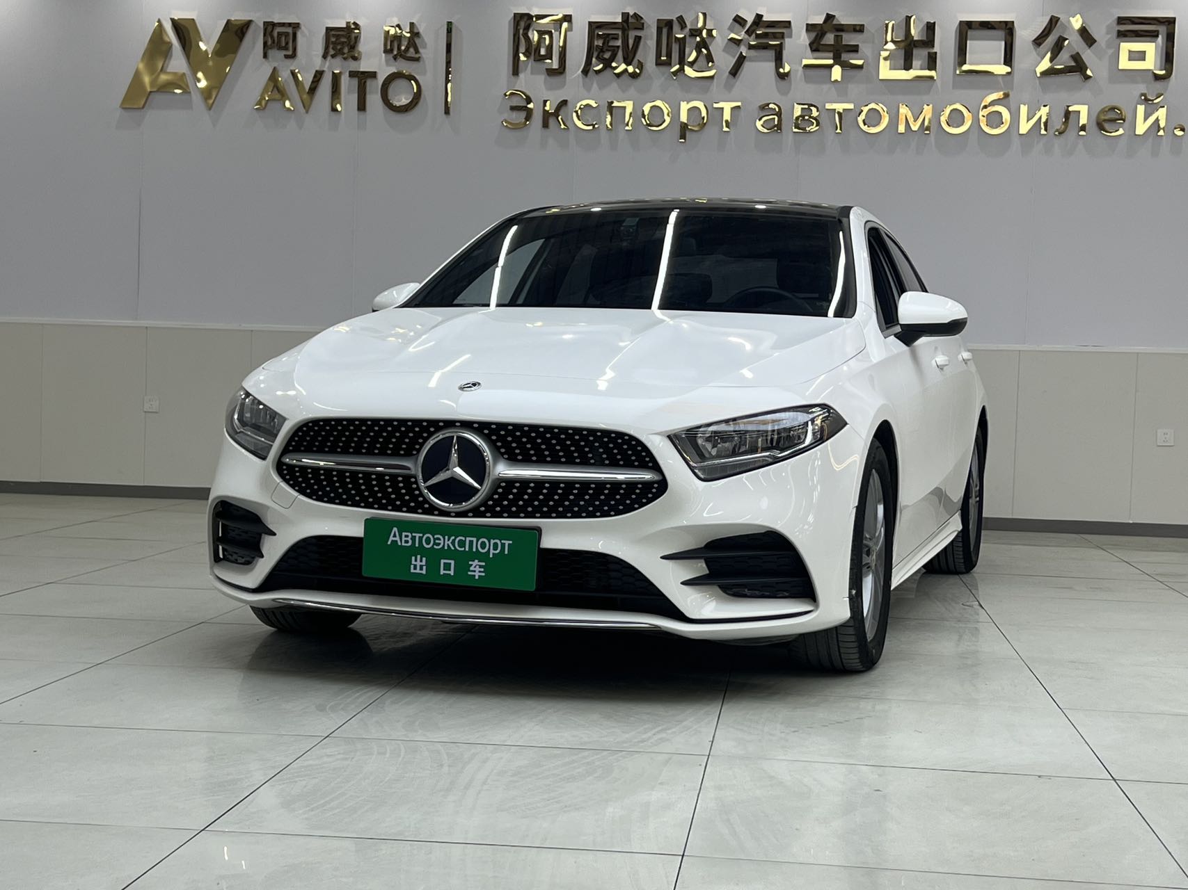 Mercedes-Benz A-Class 2022 A 180 L спортивный автомобиль