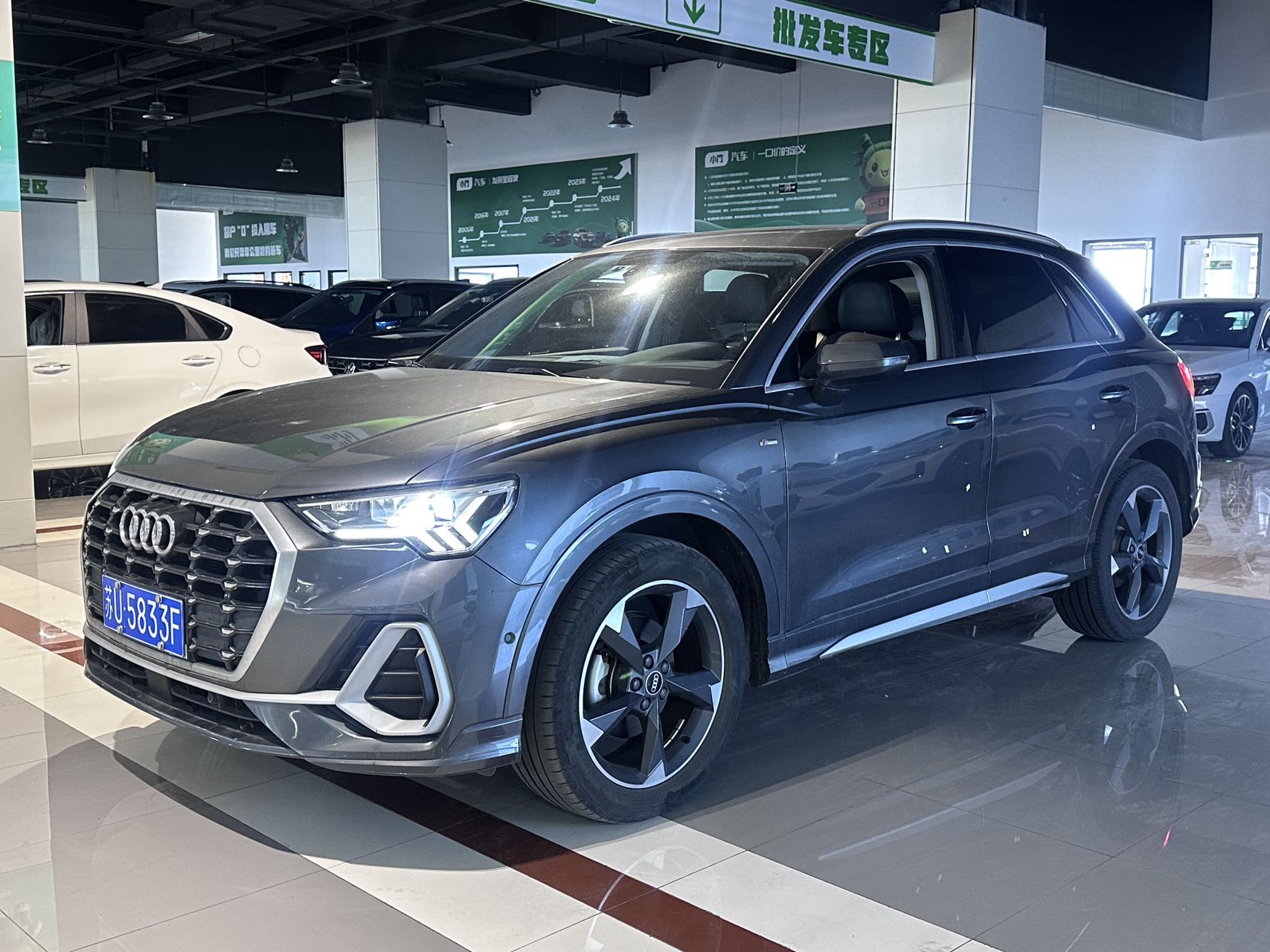 Audi Q3 2021 года 35 TFSI модификация Stylish Sport