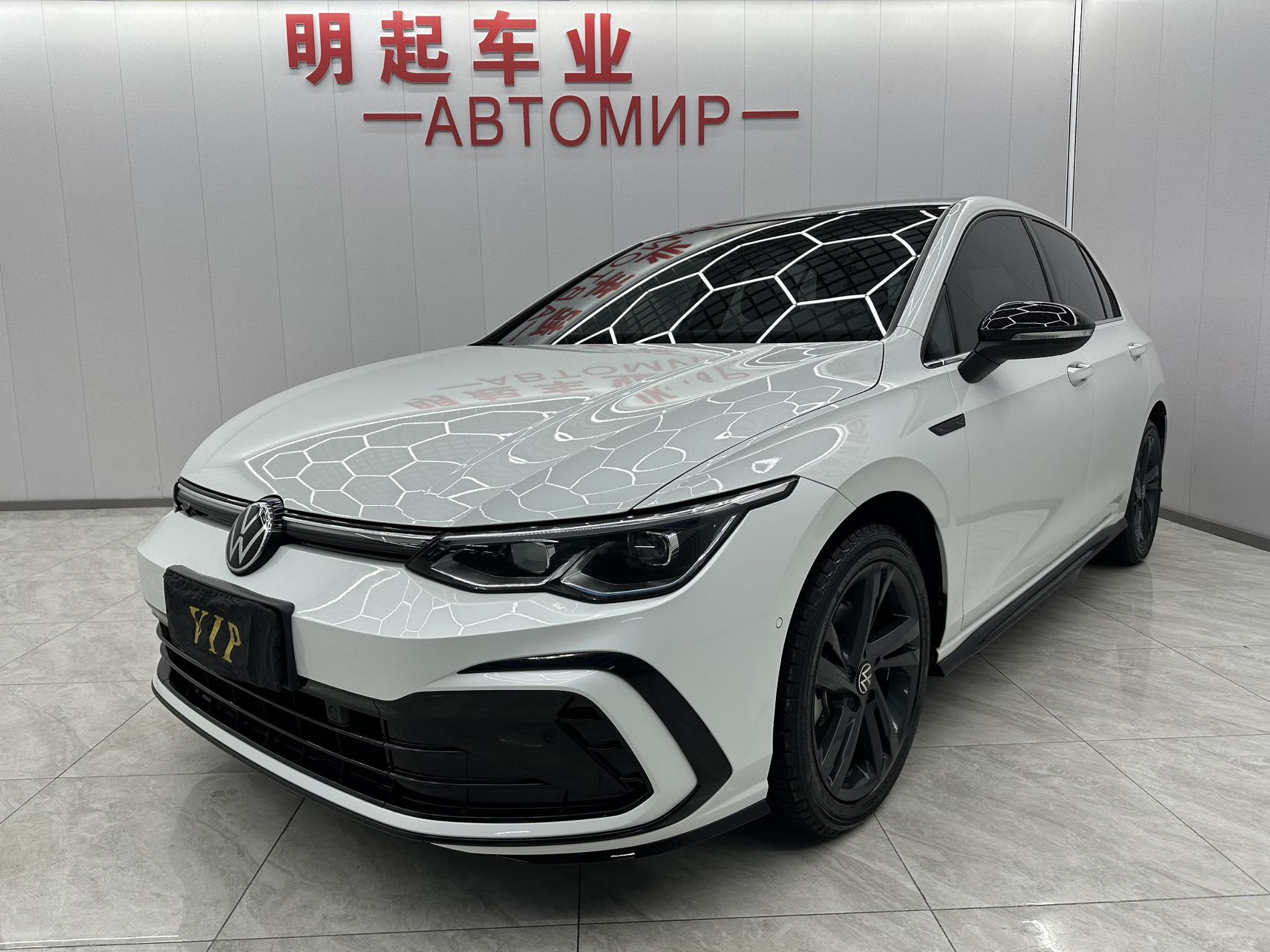Фольксваген Гольф 2023, 280TSI, DSG, R-Line