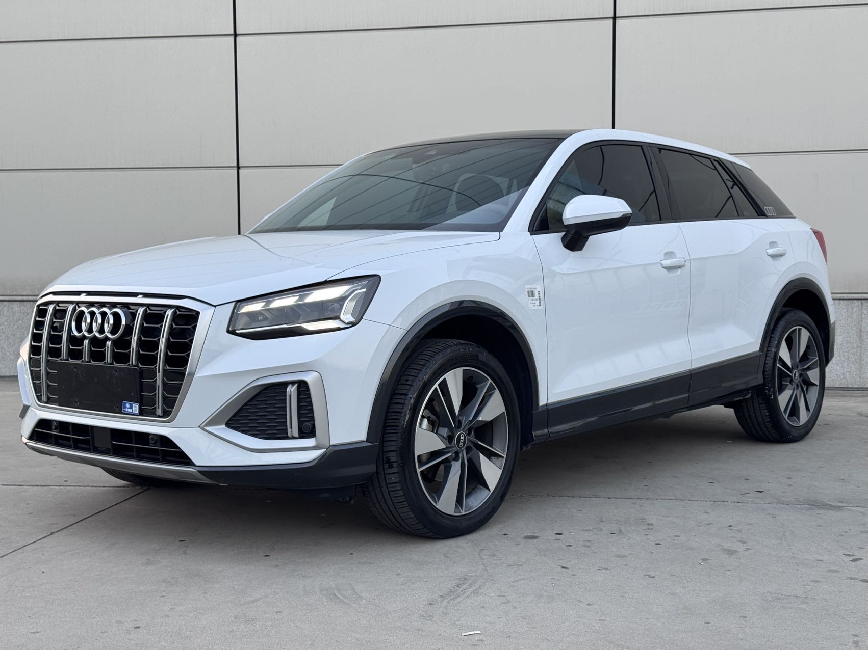 Audi Q2L 2022 версия 35 TFSI Модный и элегантный вариант, стандарт Евро VI