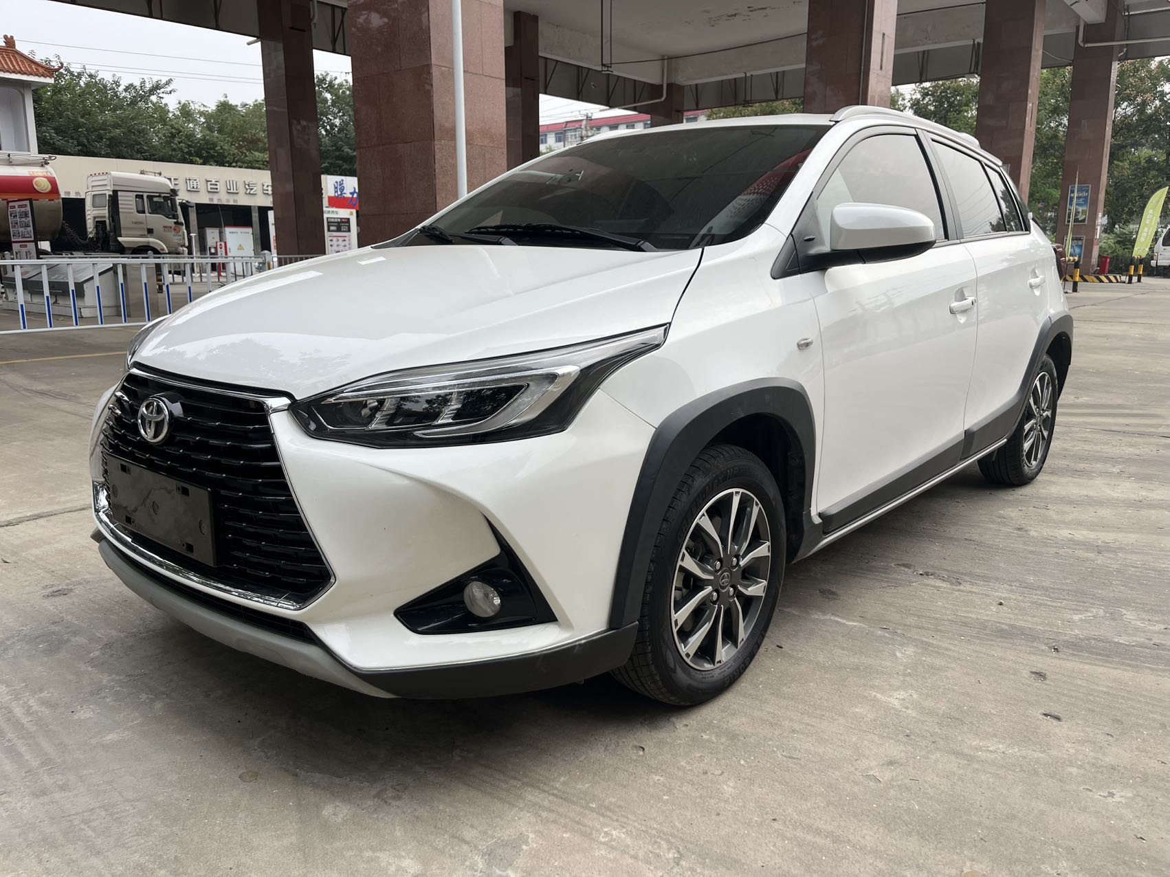 Toyota YARiS L Zhi Xuan 2022 версия Zhi Xuan X 1.5L CVT роскошная PLUS версия