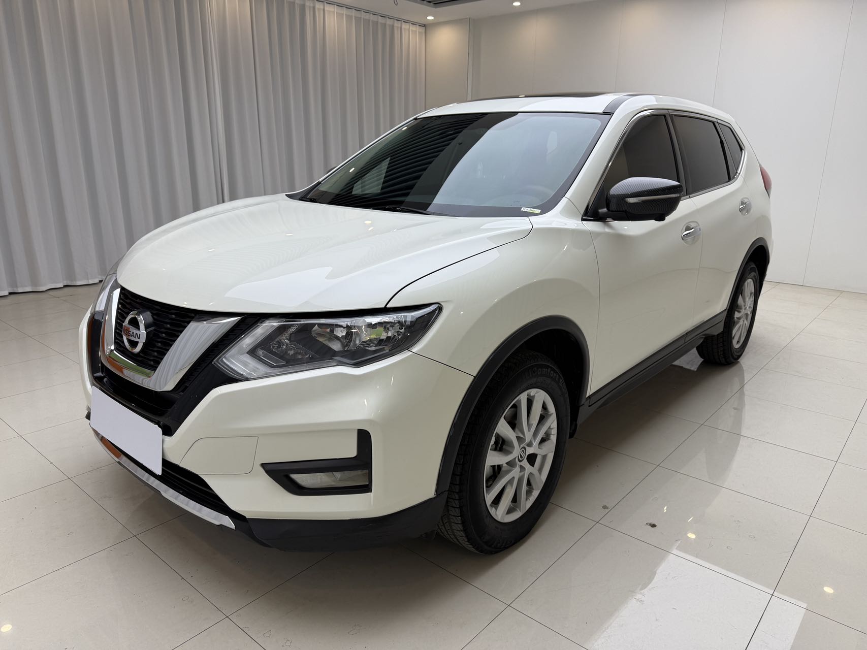 Nissan X-Trail 2021 г.в. 2.0L CVT 2WD XL ITS Comfort Memorial Edition
