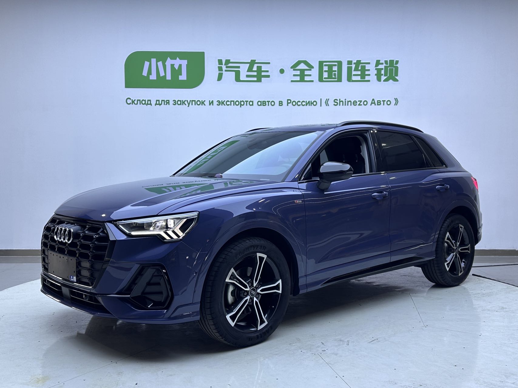 Audi Q3 2022 модель 35 TFSI стильная динамичная версия, стандарт страны VI