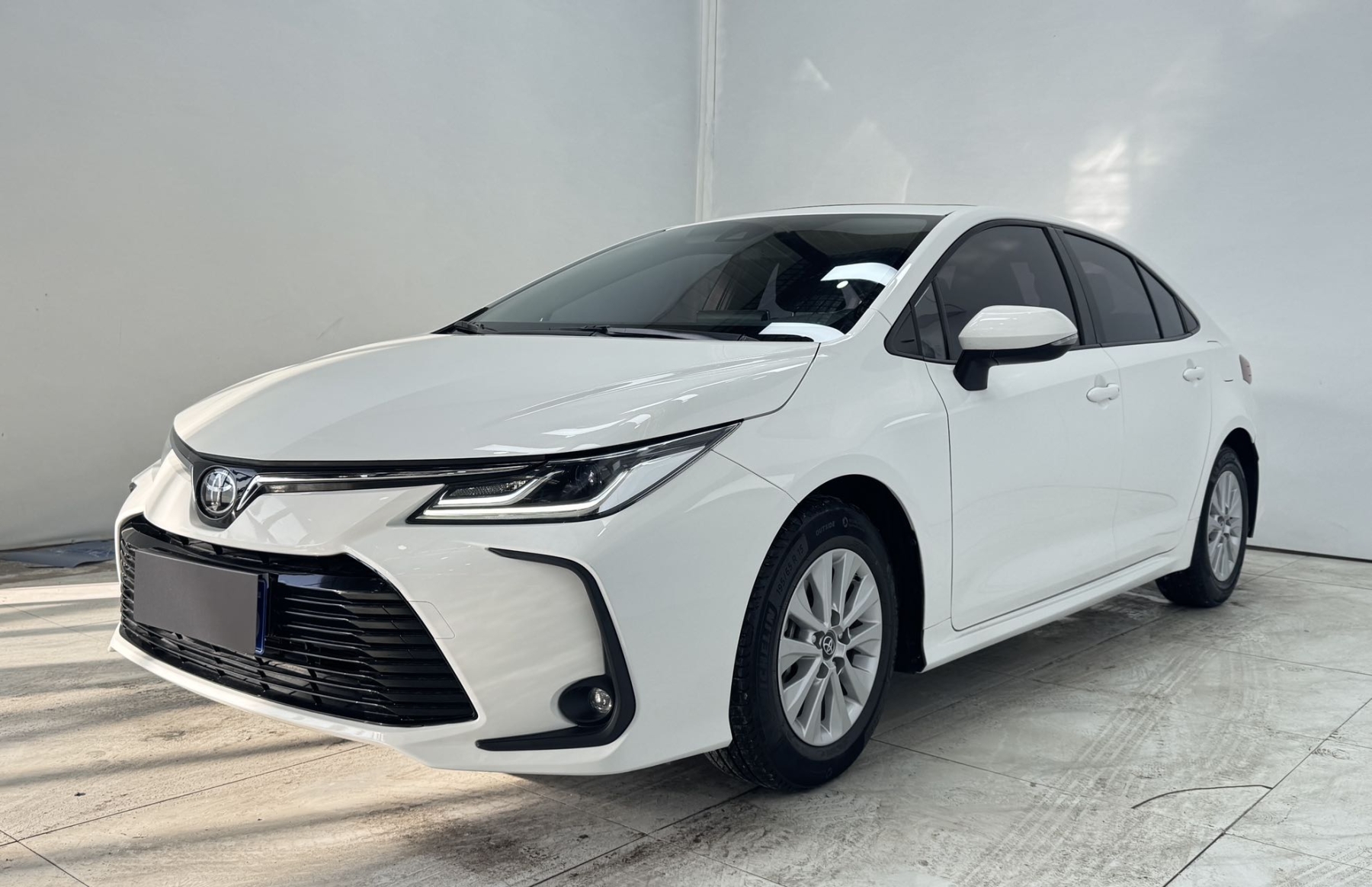 Тойота карола 2021 TNGA 1.5L CVT элитного издания