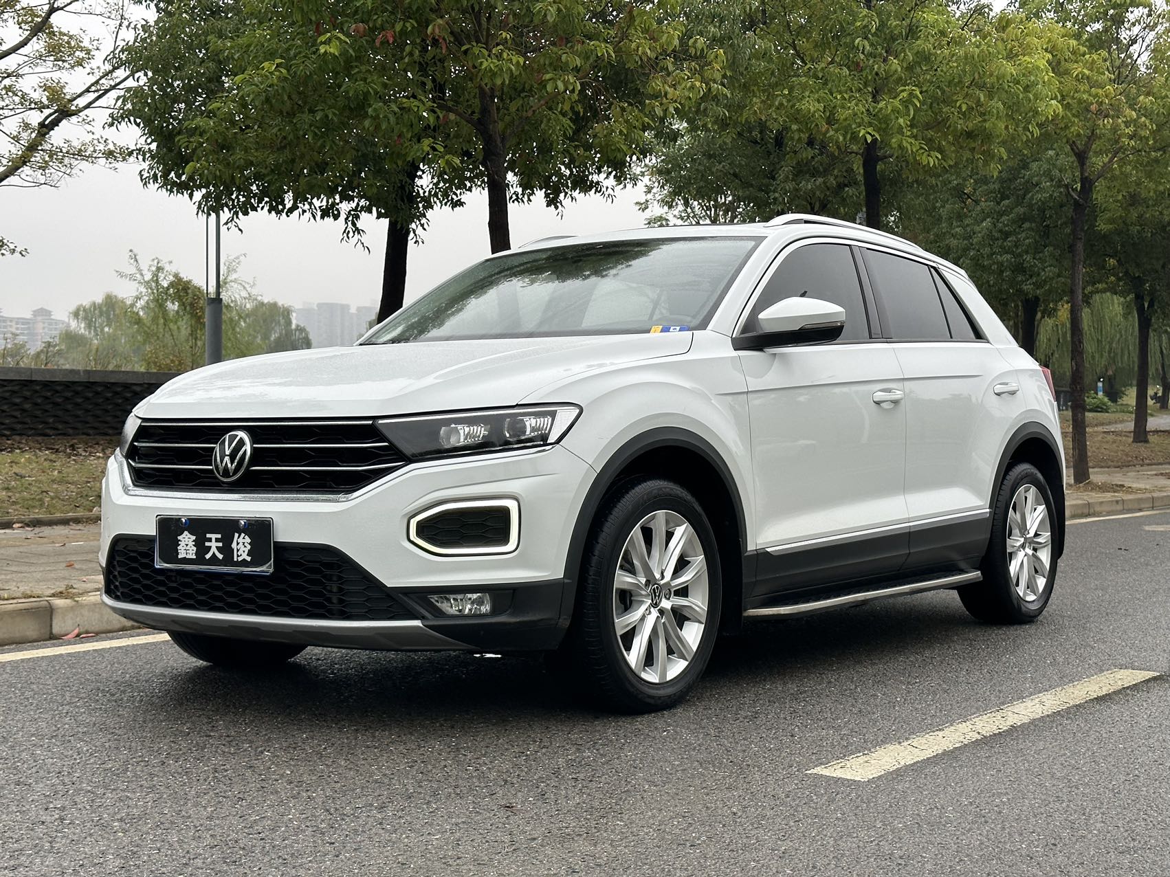Volkswagen T-Roc 2021 г., 1.4 TSI, 7DCT, 280 TSI, передний привод, Comfort (рестайлинг)