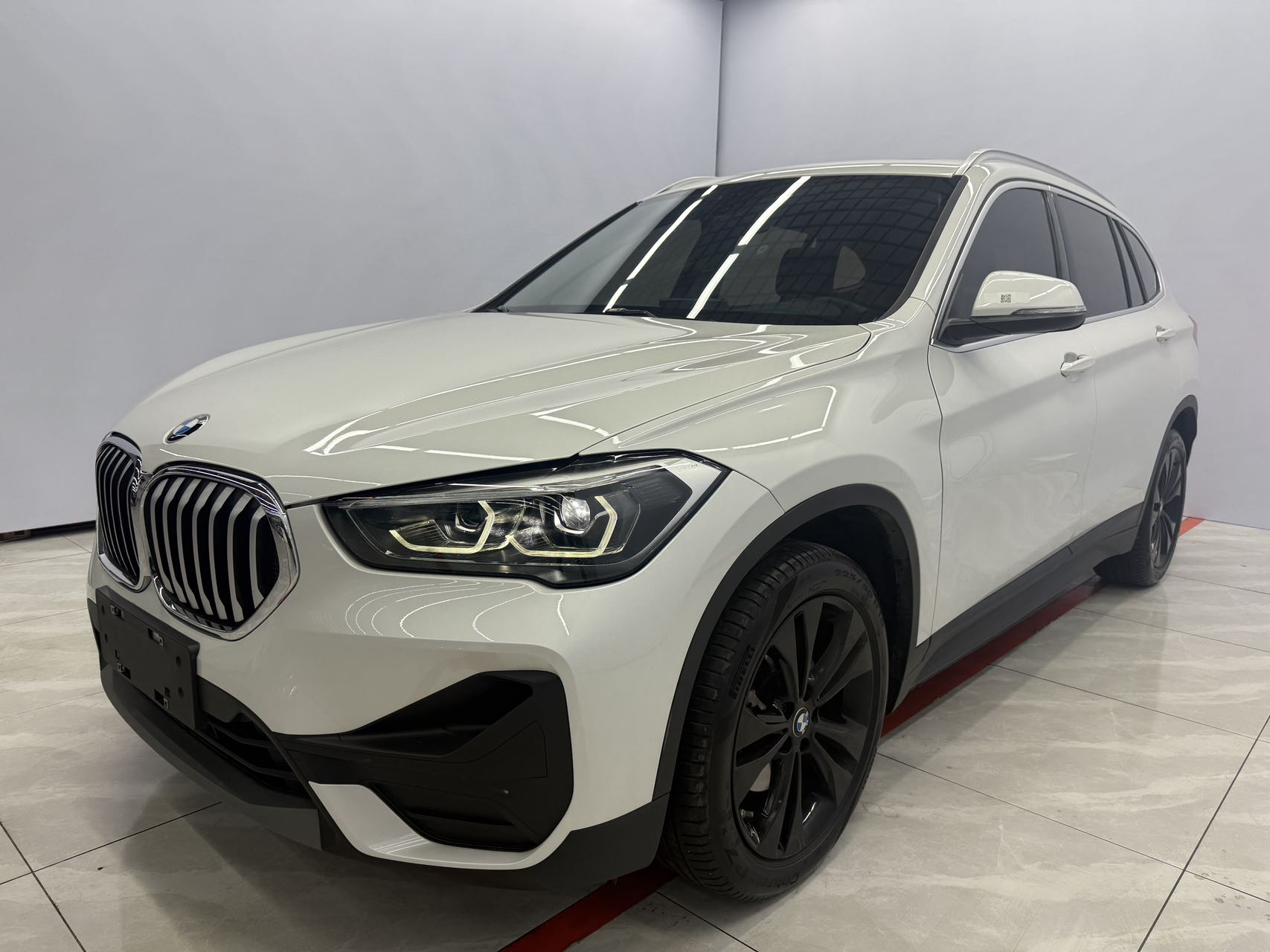 BMW X1 2021 года, обновленная версия, sDrive20Li, стильная модель