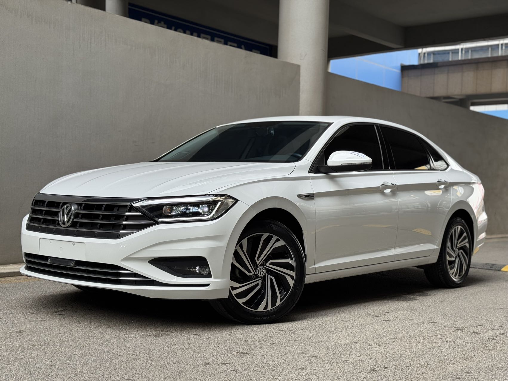 Volkswagen Sagitar 280 Beyond Edition 2022 года