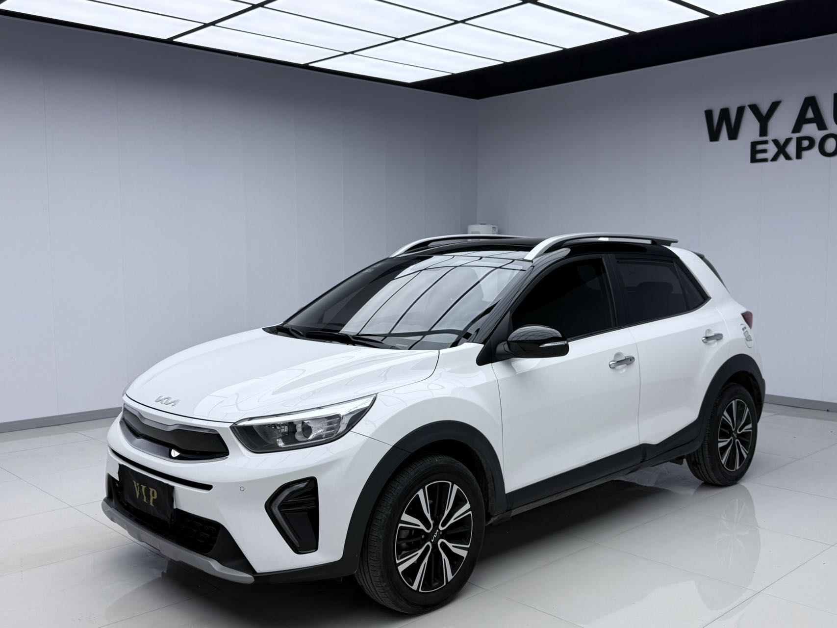 Kia KX 2021 года, 1.4L CVT, версия с люком