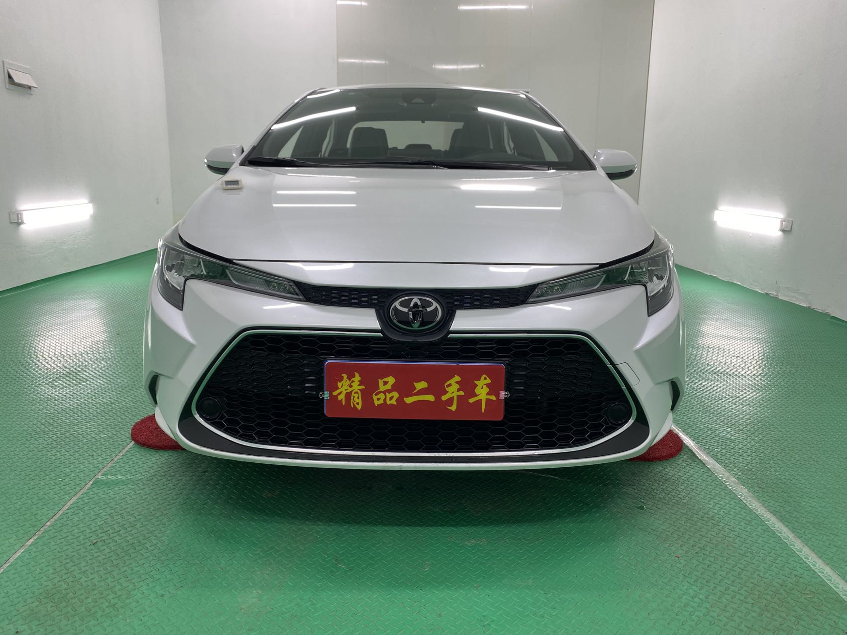 Тойота Лэйлин 2022 185T CVT Люкс
