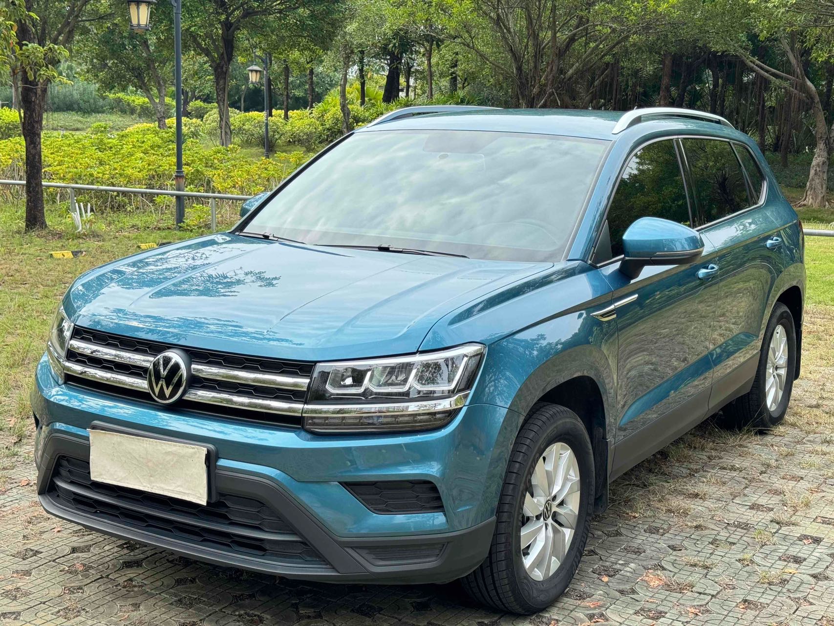 Volkswagen Tharu 2021 модель 280TSI, передний привод, стильная версия, стандарт Евро VI