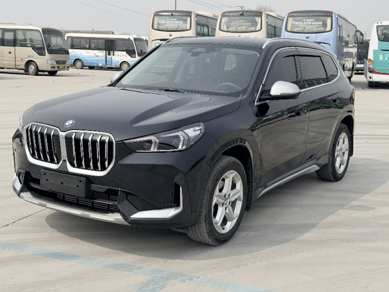 2023 модель BMW X1 sDrive20Li X Design Package