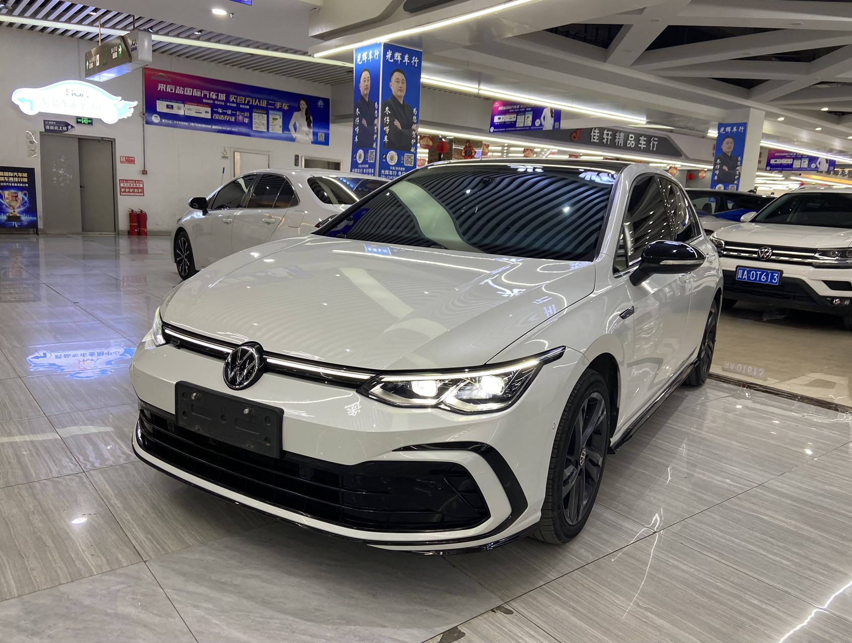 Volkswagen Golf 21 модель 1.4T 280TSI DSG версия R-Line