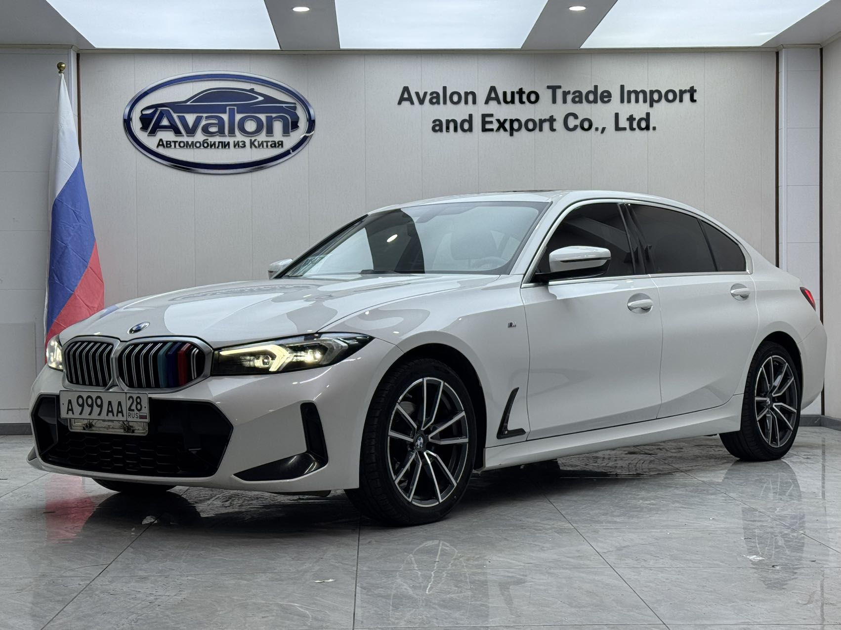 BMW 3 серии 2023 года 320Li M спортивный пакет