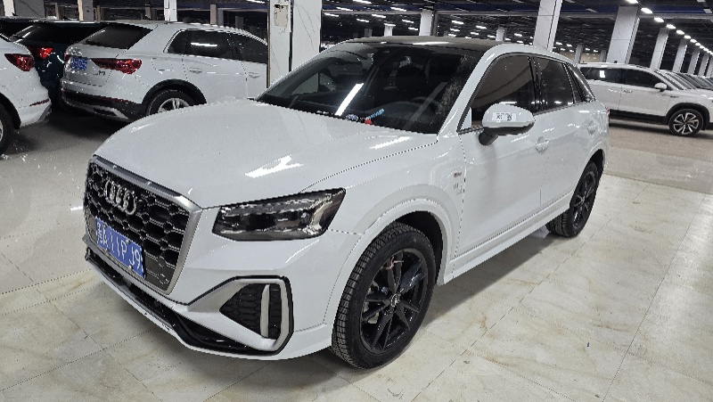 Audi Q2L 2022, 35 TFSI, базовая динамичная версия, стандарт