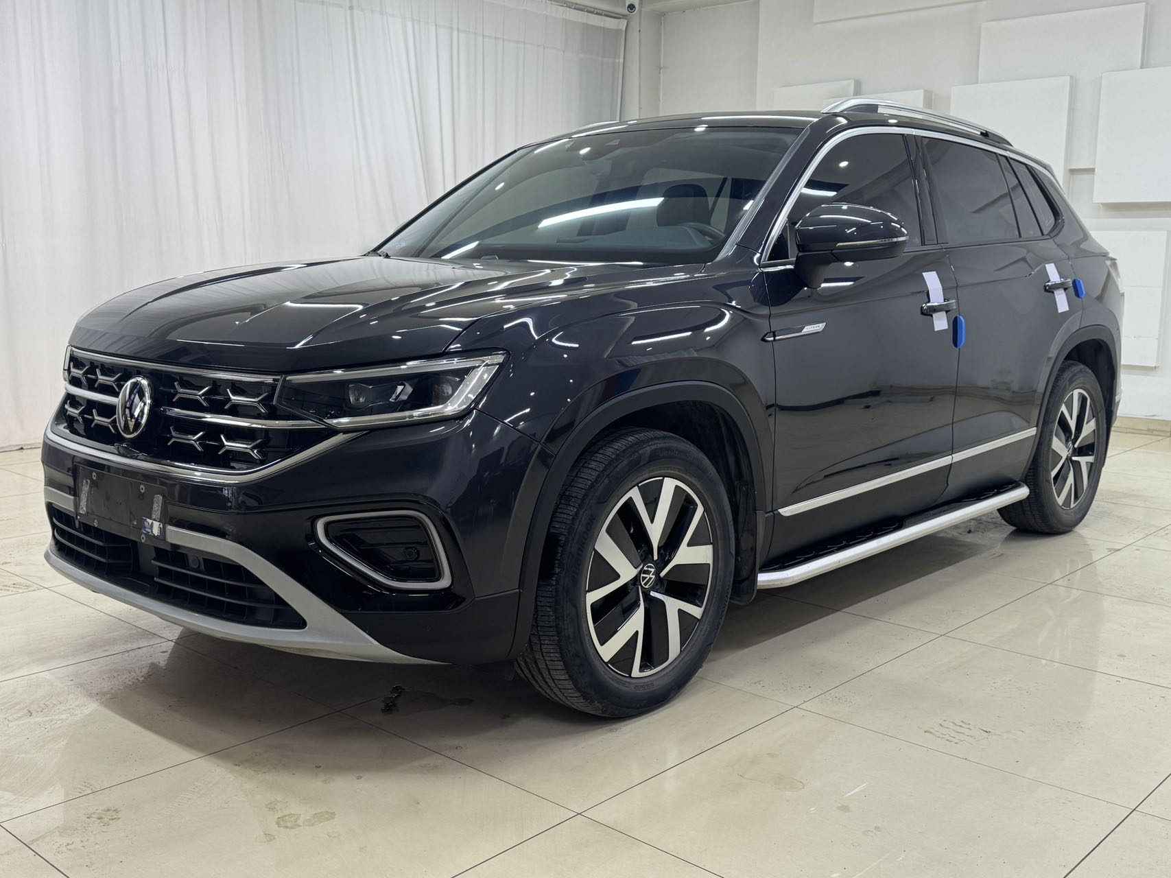 Volkswagen Tayron 2023 года, 280TSI, передний привод, версия Luxury Plus Advanced