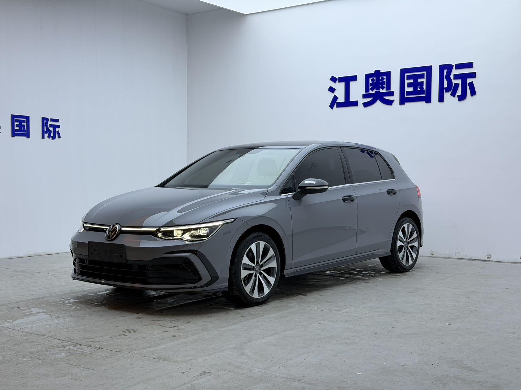 2023 обновлённая версия 280TSI DSG R-Line Lite
