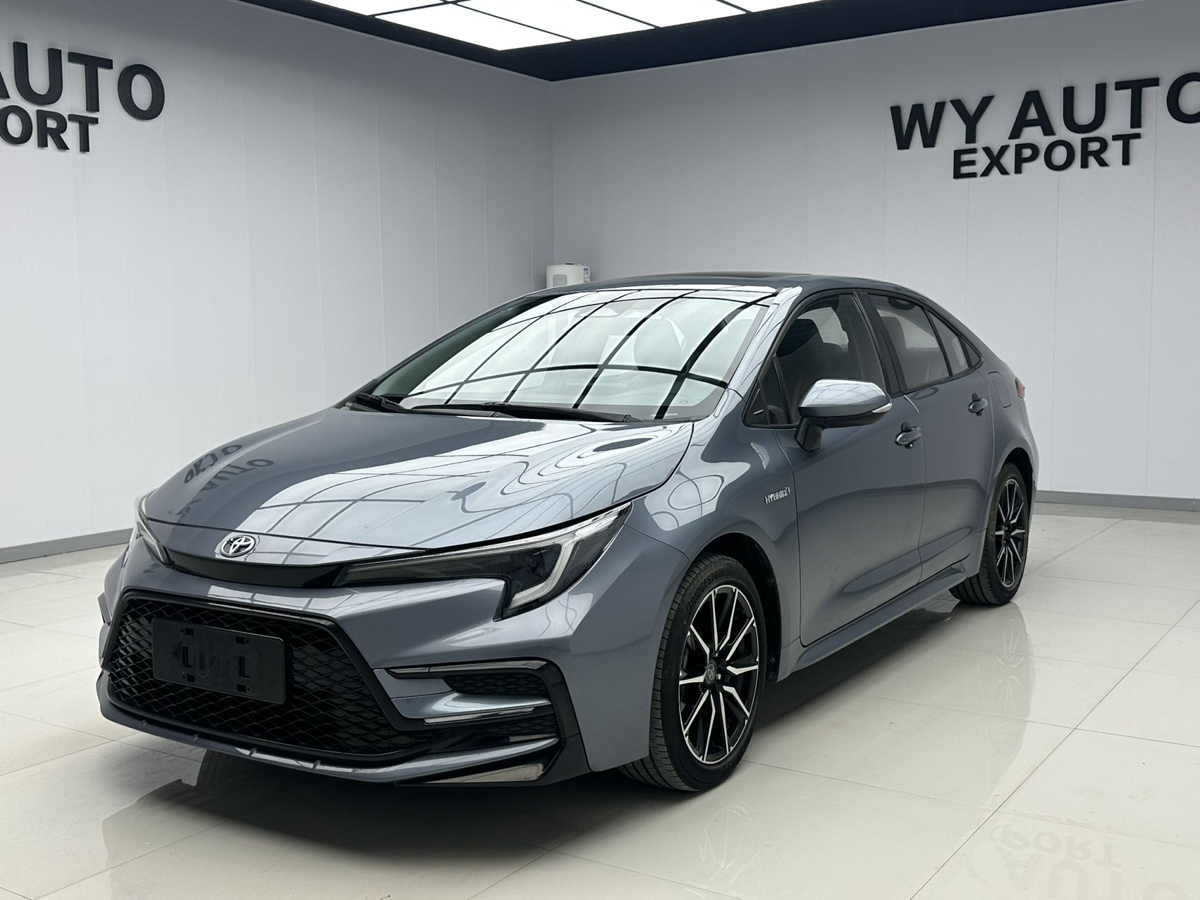 Leiling 2023 модель, интеллектуальная гибридная версия 1.8L спортивная