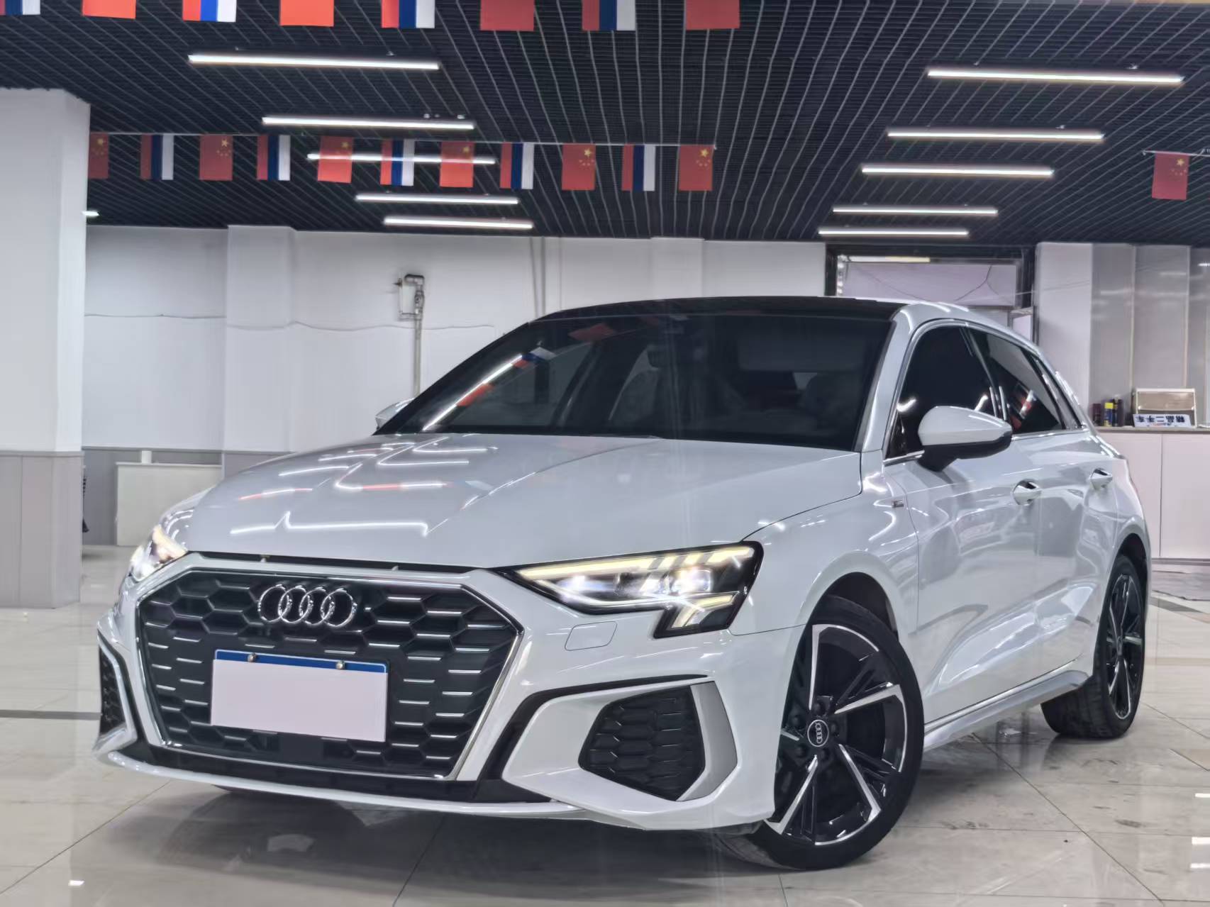 Audi A3 22 модель Audi A3 Sportback