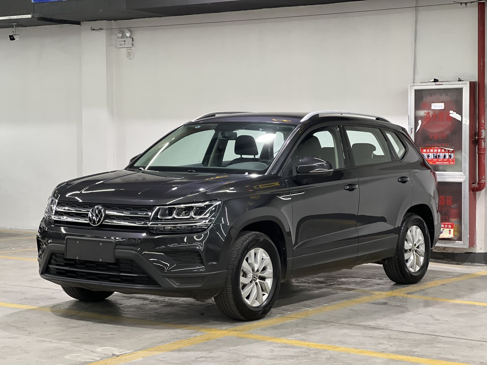 Volkswagen Tharu 2021 г., версия 280TSI, передний привод, стильная комплектация