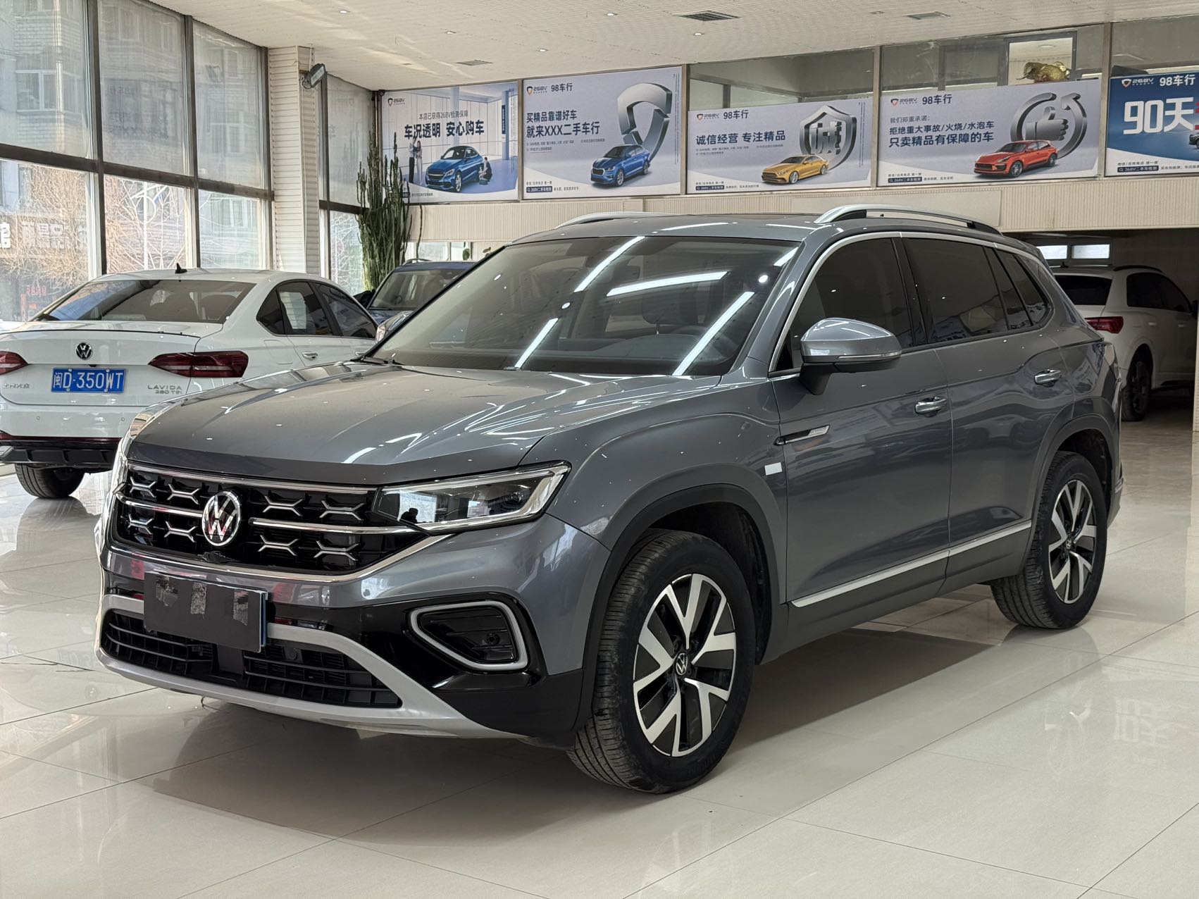 Volkswagen Tayron 2023 280TSI передний привод, версия Luxury Plus Advanced
