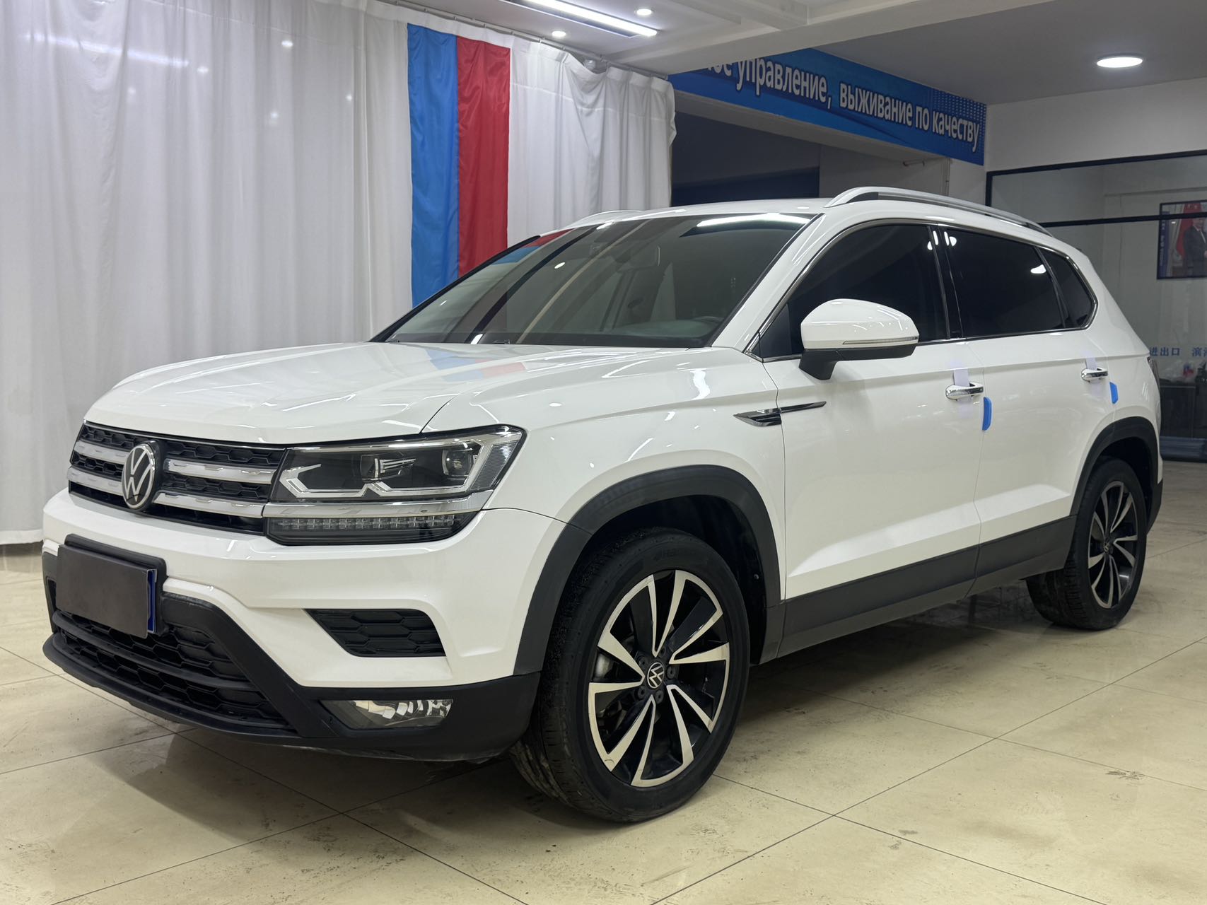 Volkswagen Tharu 2021, версия 280TSI, передний привод, люкс PLUS