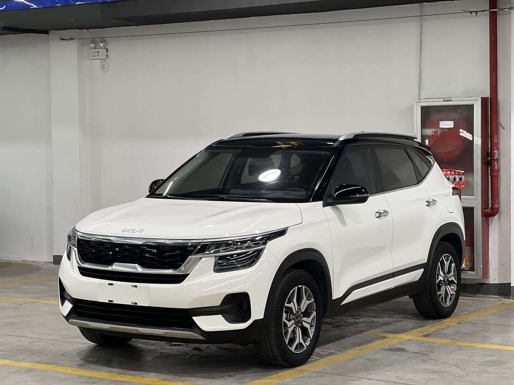 Kia KX3 Ao Pao 2021 года, 1.5L CVT, модификация Trend