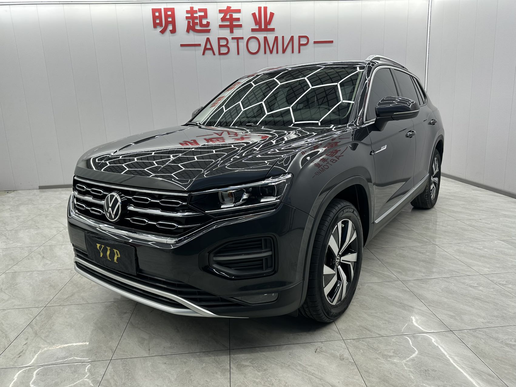 Volkswagen Tayron 2022 280TSI, переднеприводная версия Luxury Smart Edition