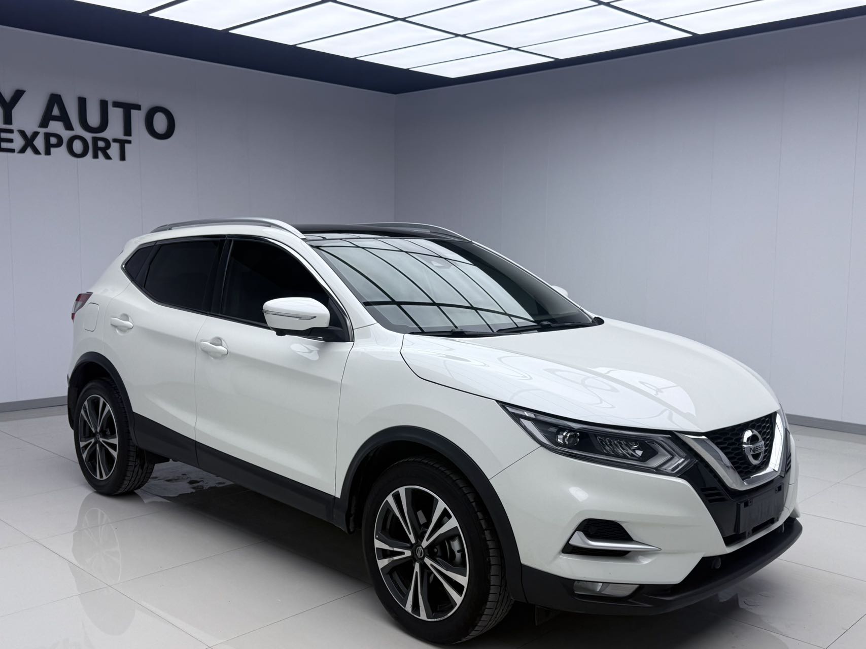Nissan Qashqai 2022 г.в. 2.0L CVT XV Prem люксовая версия 【Идентификационный номер (VIN)】