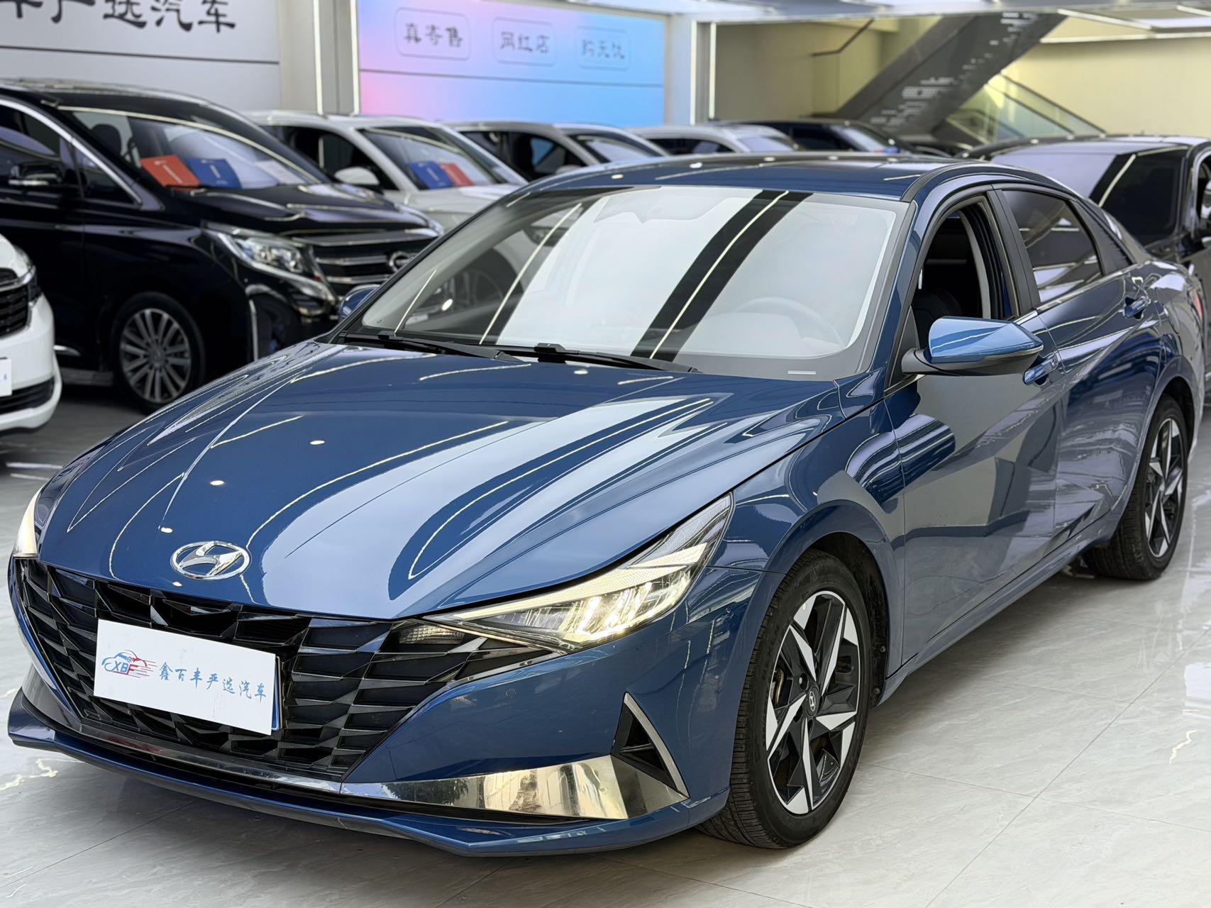 Hyundai Elant 2022 1.5L CVT LUX Premium Edition