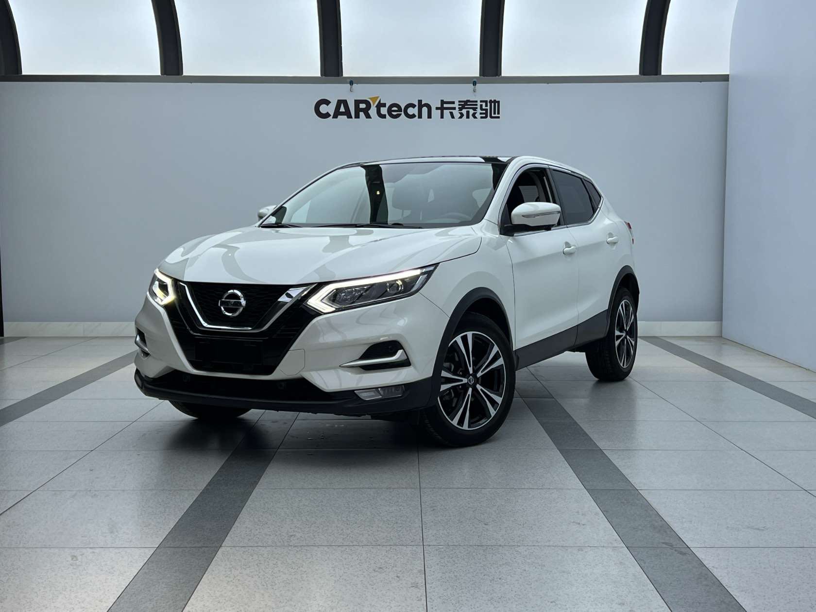 Nissan Qashqai 2021 года, версия 2.0L CVT Luxury