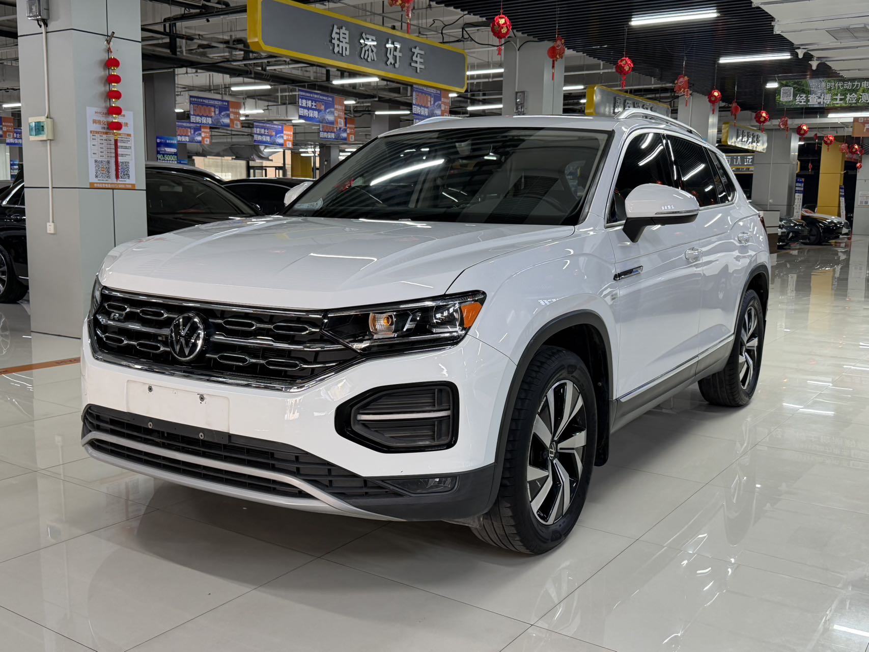 Volkswagen Tayron 2022 года 280TSI, двухколёсный привод, роскошная интеллектуальная версия