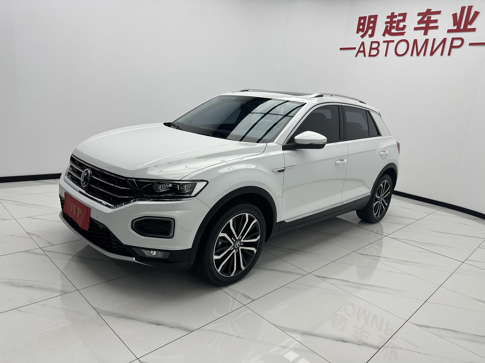 Volkswagen T-ROC Tange 2022 модель 280TSI DSG передний привод Comfort PLUS