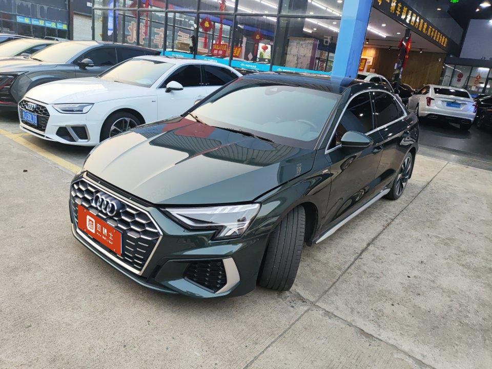 Audi A3L Модный спортивный