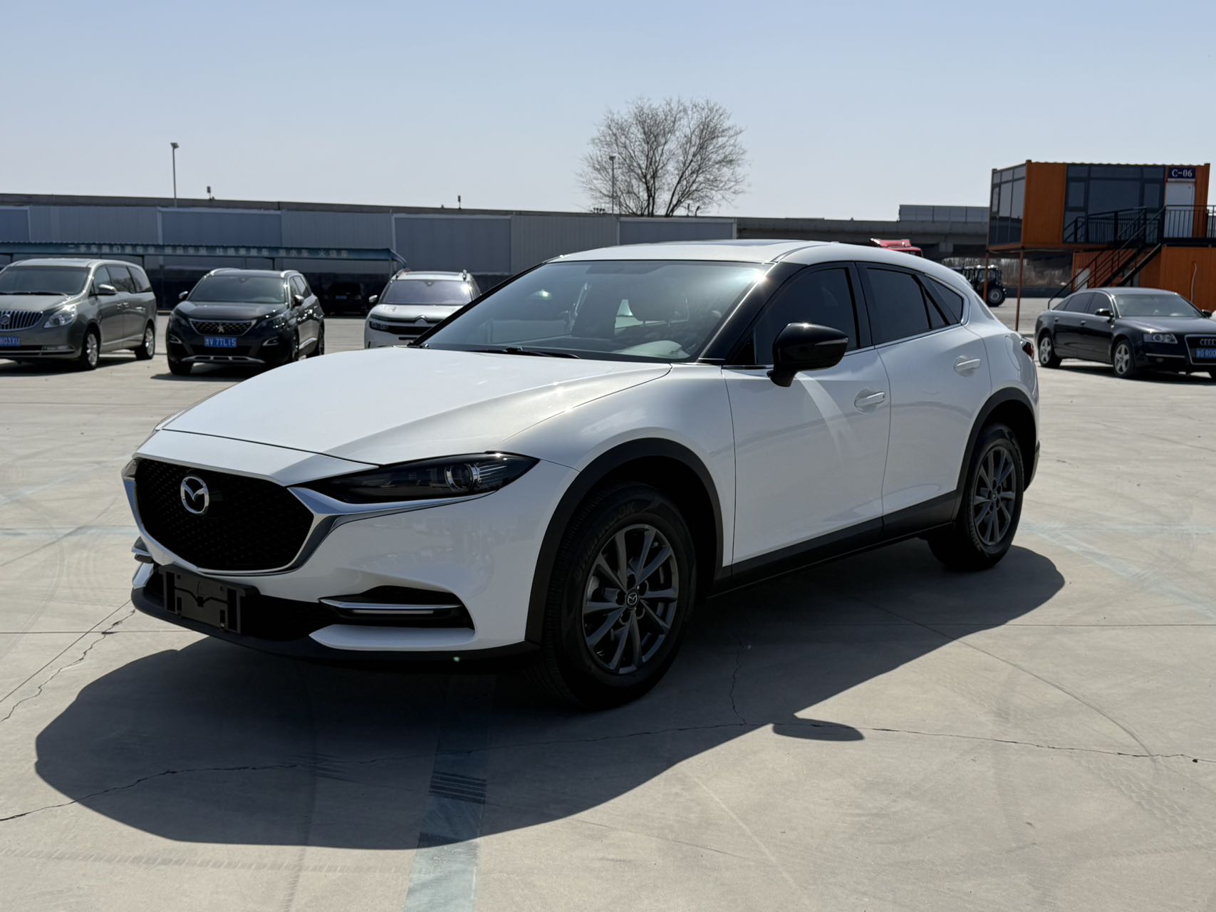 Мазда CX-4 2021 года, 2.0L, автоматическая переднеприводная комплектация «Ланьтянь Хуоли»