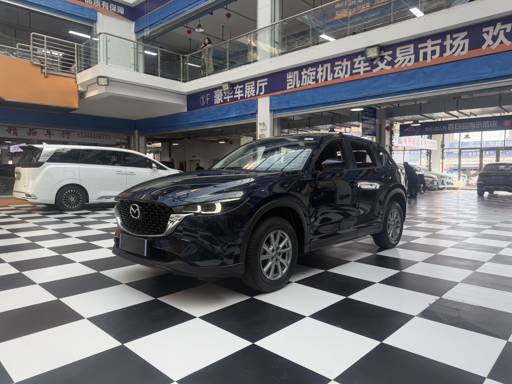 Mazda CX-5, модель 22 года, двухколёсный привод, версия Zhi Shang