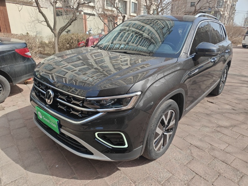 Volkswagen Tayron 2023 года, 280TSI, передний привод, версия Luxury Plus Advanced