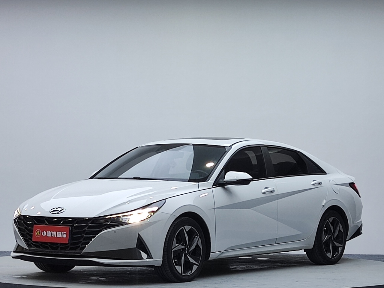 Hyundai Elantra 2021 года, 1.5L, CVT, версия LUX Prestige