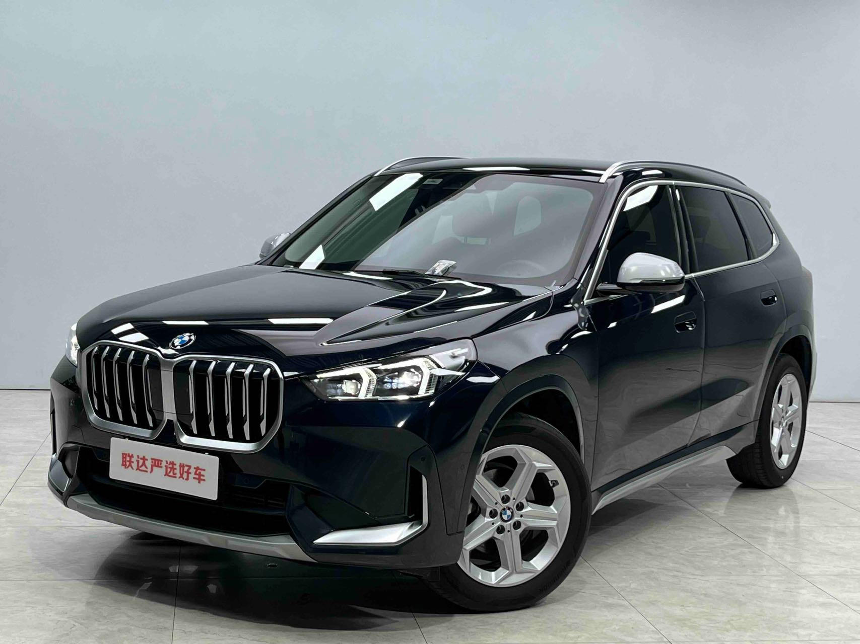 Модель 2023 BMW X1 sDrive20Li комплект X Design